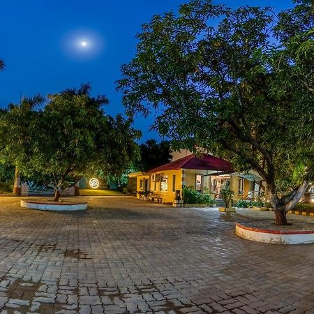 Saavaj Resort, Sasan Gir - Where Wilderness Meets Luxury Buitenkant foto